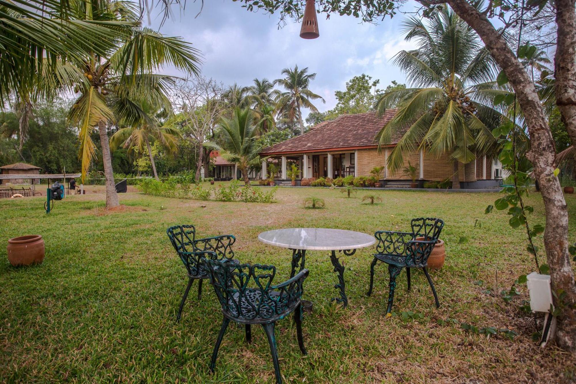 Baymaas Lake House Kochi Exterior foto